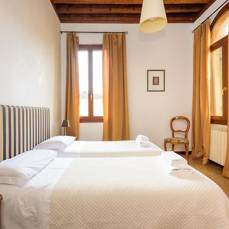 Appartement San Trovaso à Venise Extérieur photo