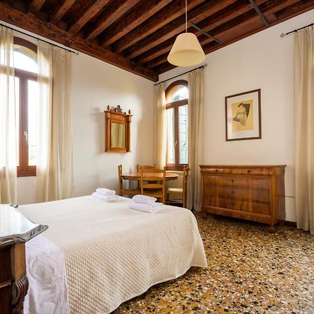 Appartement San Trovaso à Venise Extérieur photo