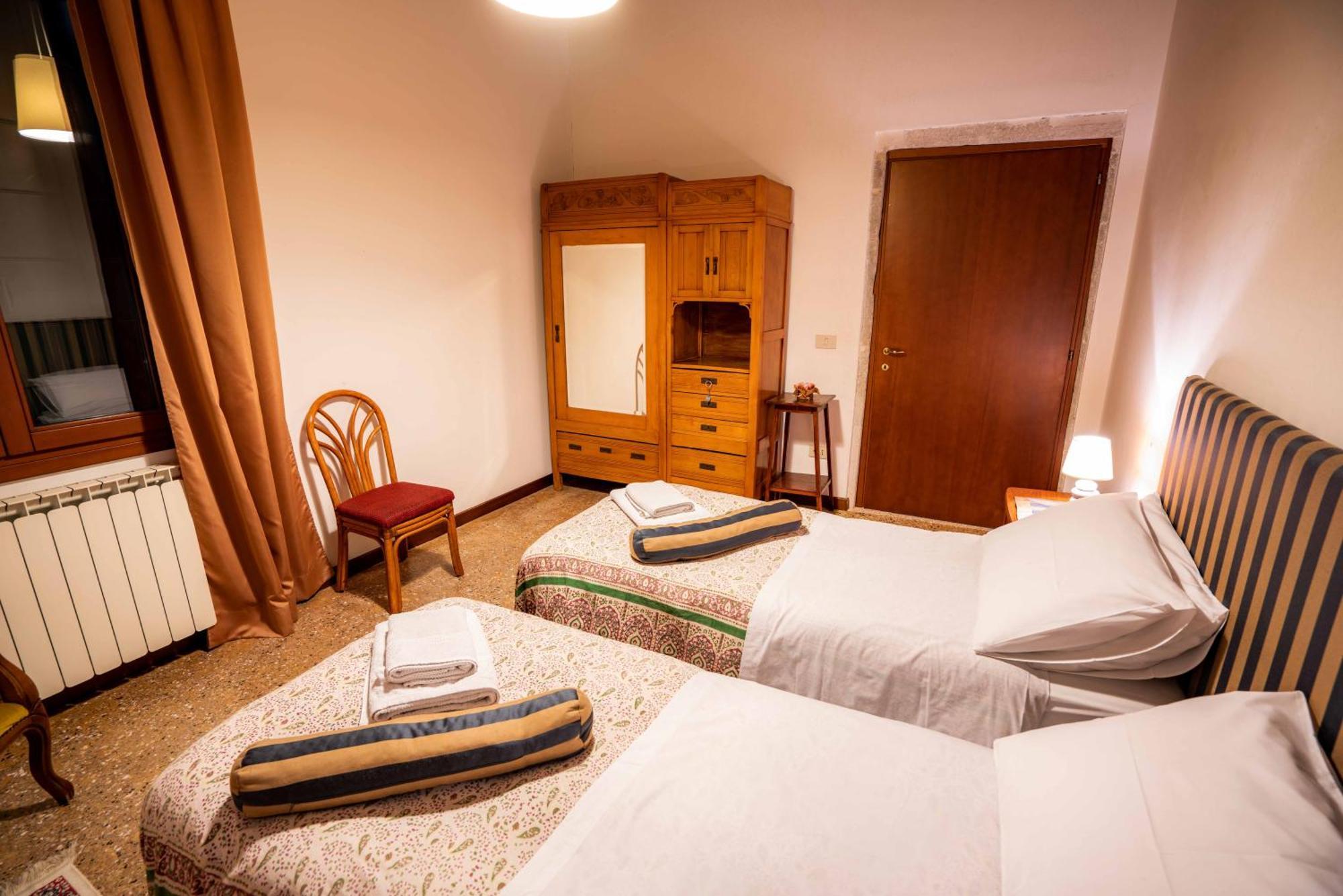 Appartement San Trovaso à Venise Extérieur photo