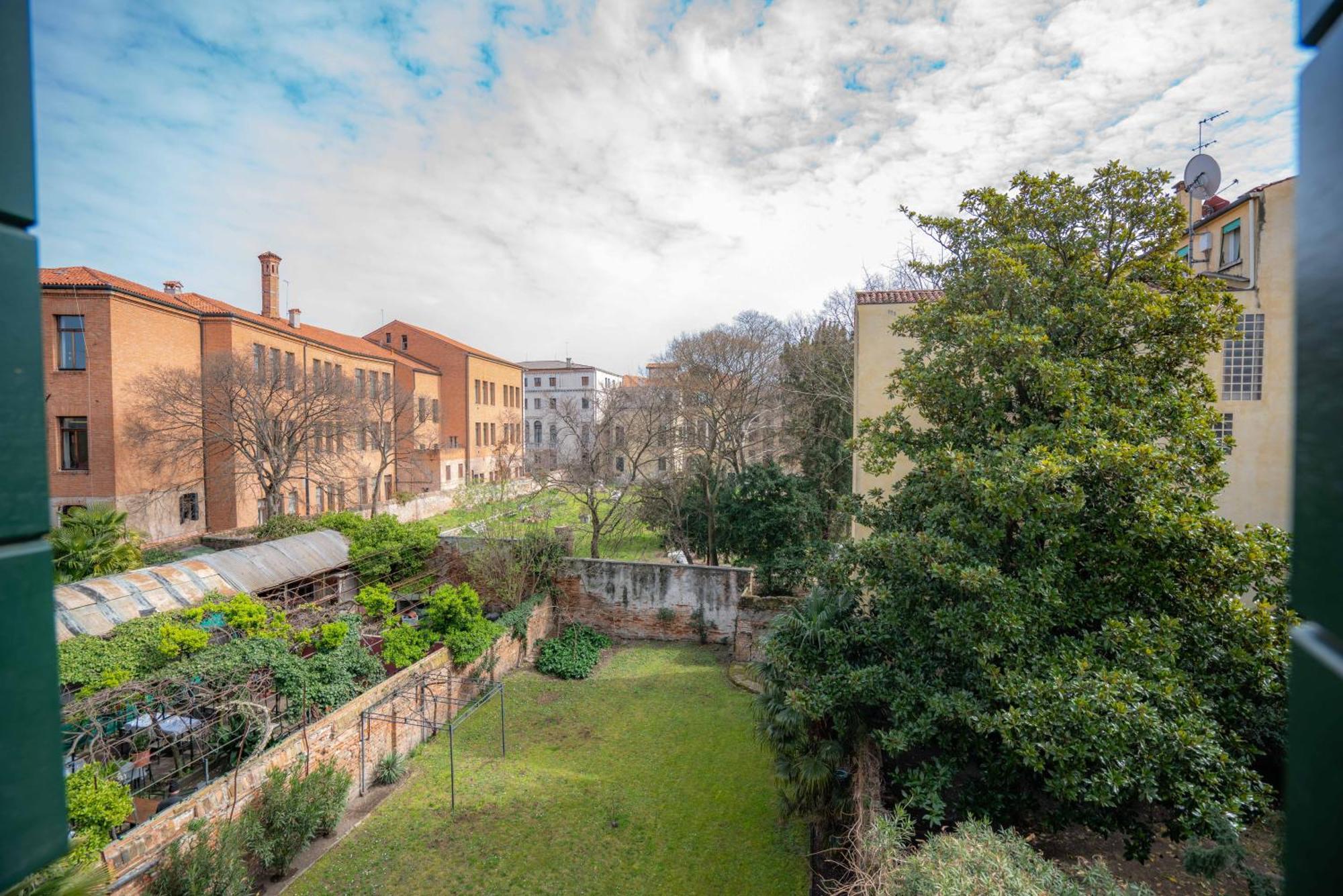 Appartement San Trovaso à Venise Extérieur photo