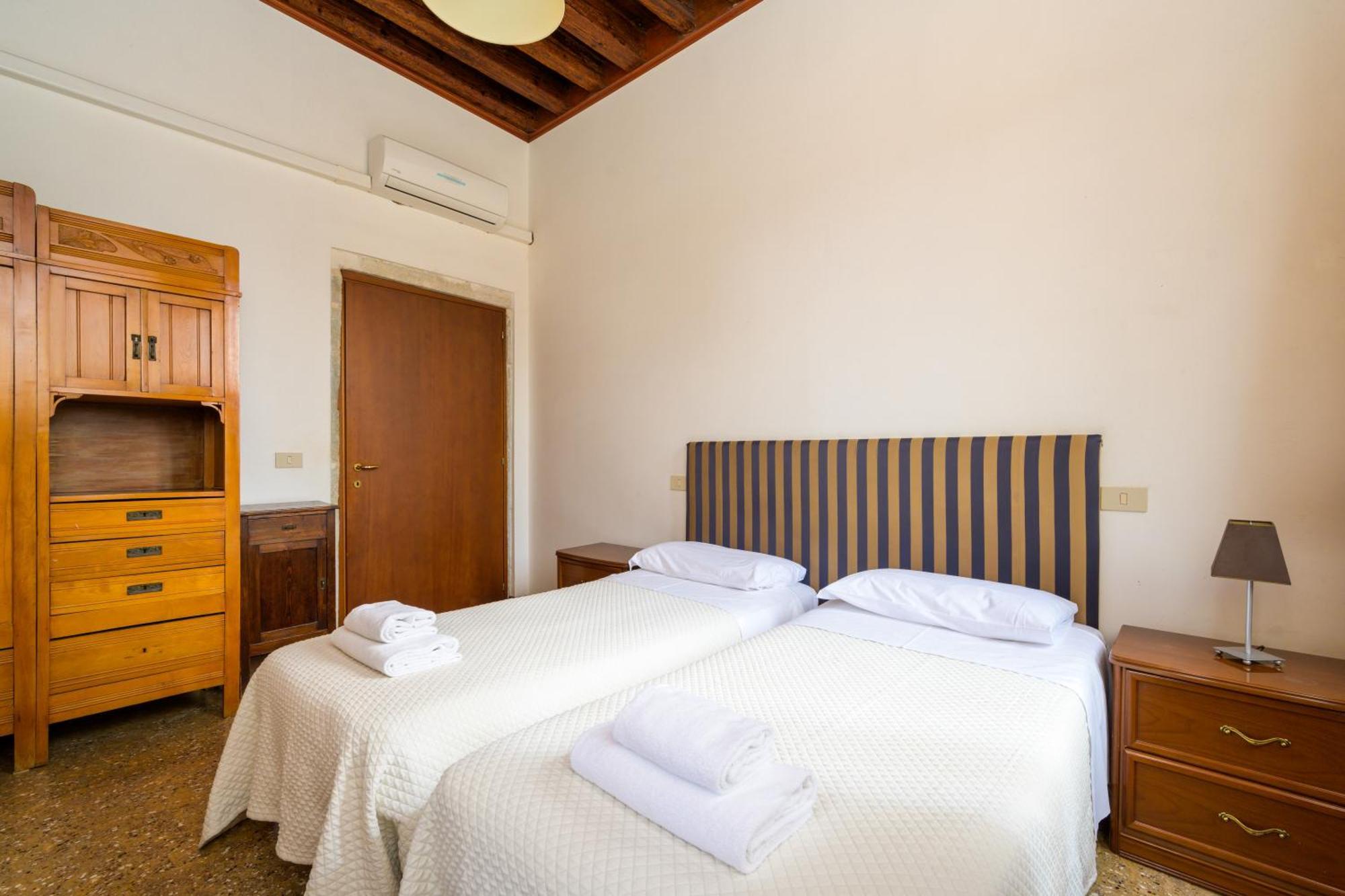 Appartement San Trovaso à Venise Extérieur photo