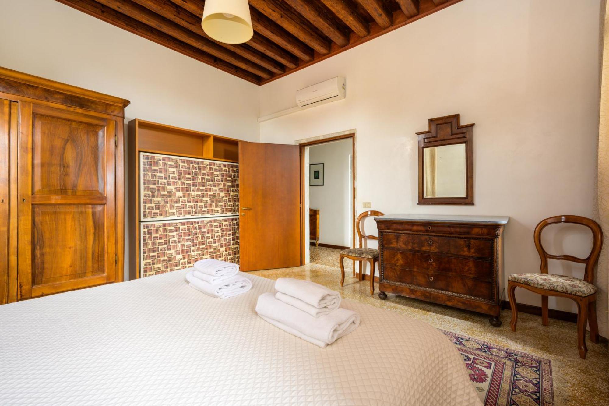Appartement San Trovaso à Venise Extérieur photo