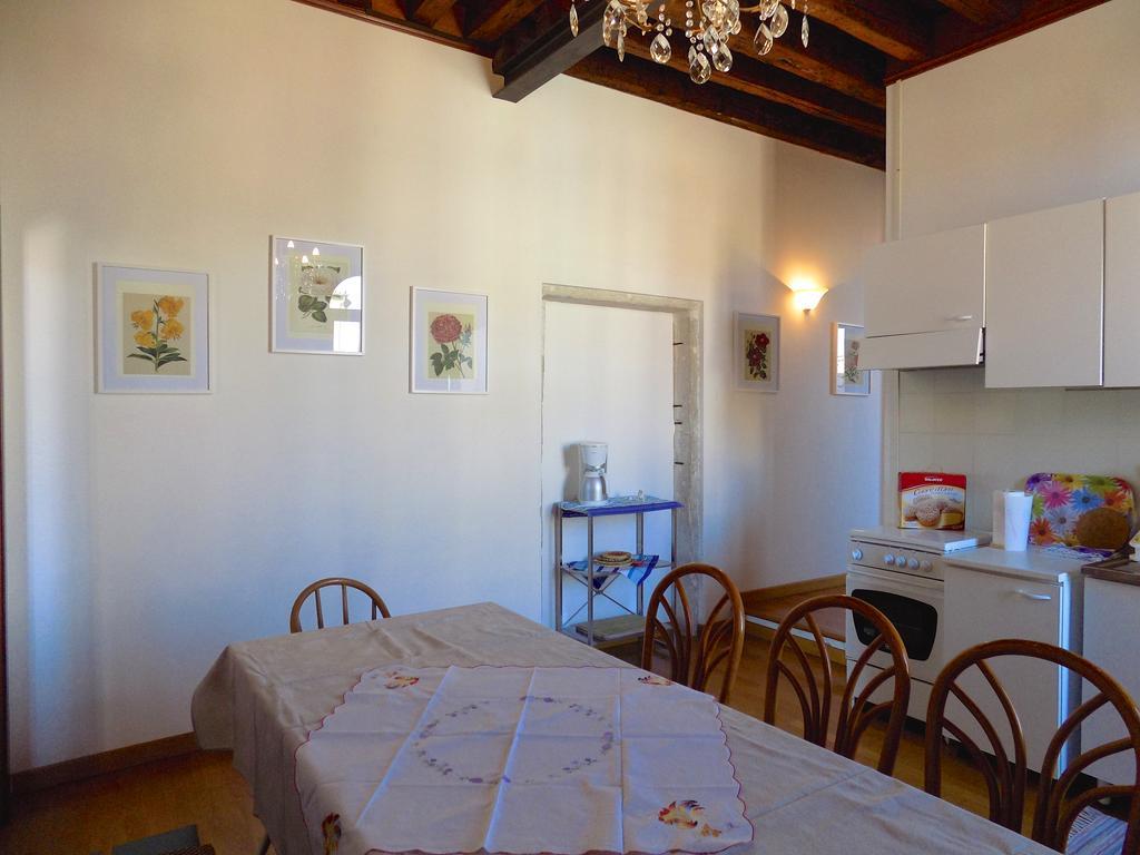 Appartement San Trovaso à Venise Extérieur photo