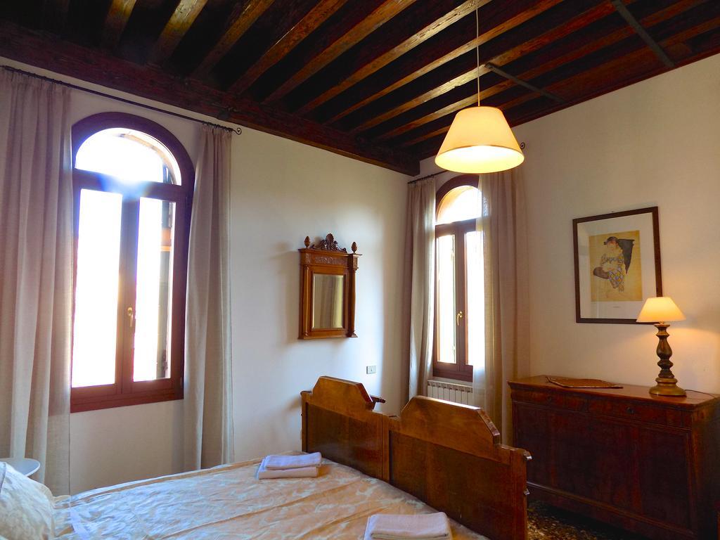 Appartement San Trovaso à Venise Extérieur photo