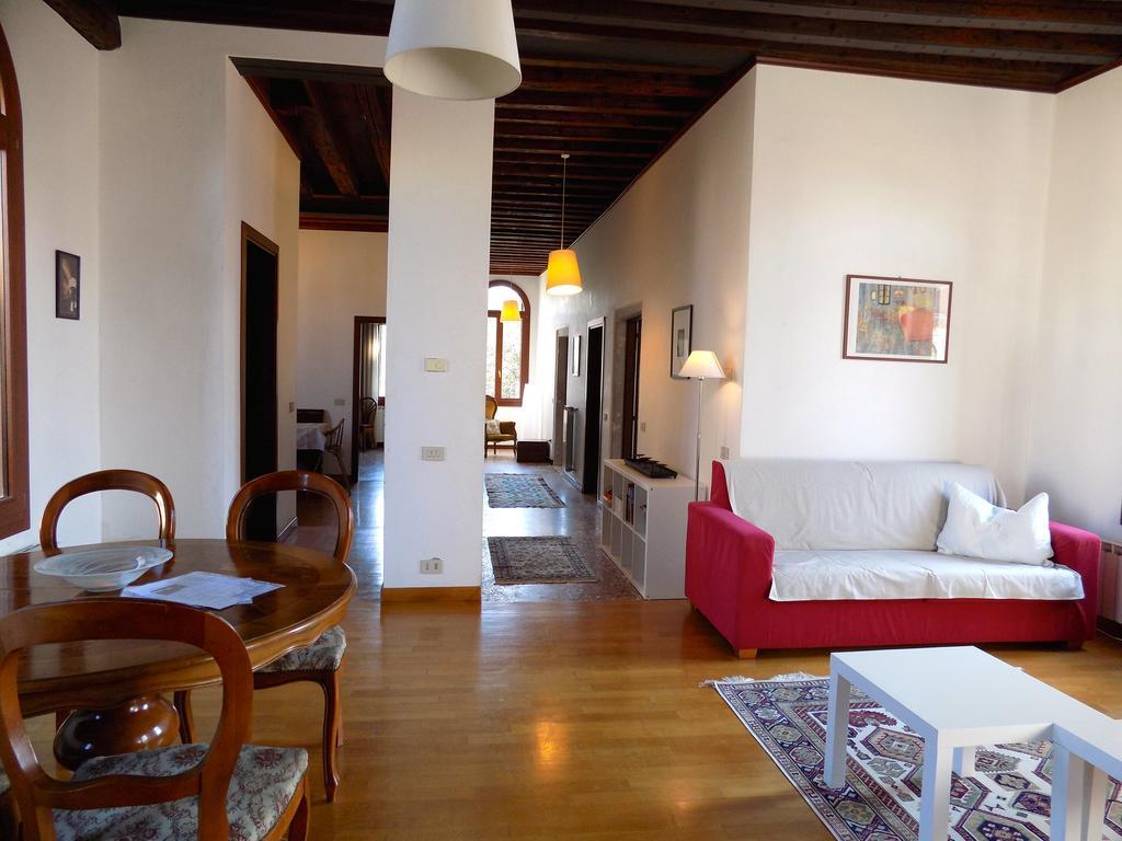 Appartement San Trovaso à Venise Extérieur photo