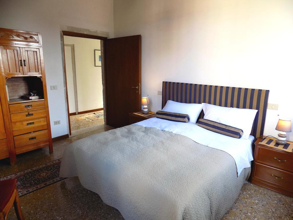 Appartement San Trovaso à Venise Extérieur photo