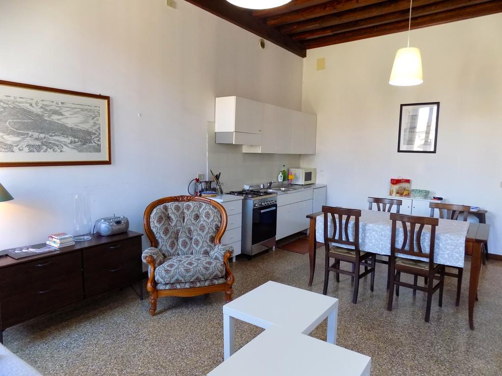 Appartement San Trovaso à Venise Extérieur photo