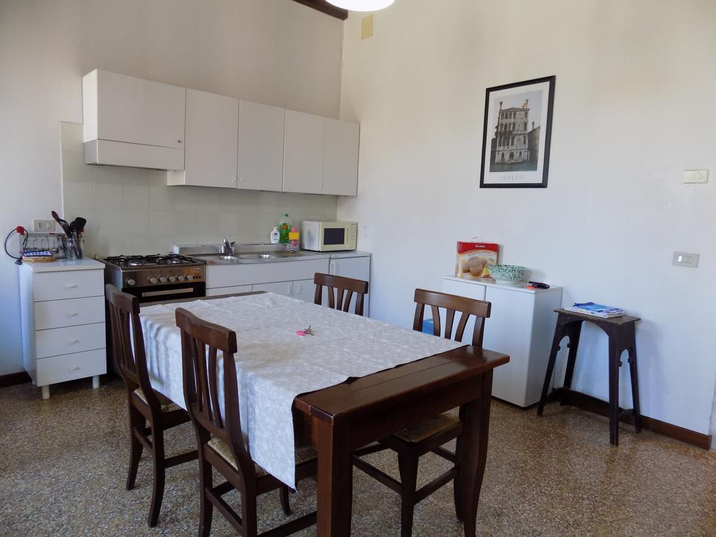 Appartement San Trovaso à Venise Extérieur photo