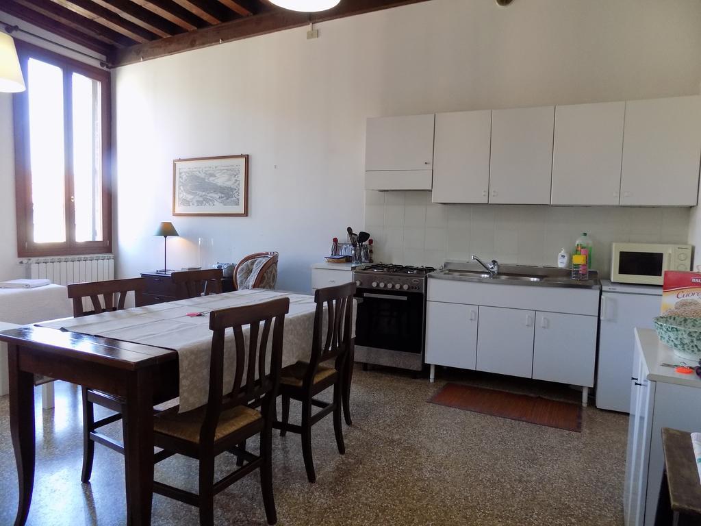 Appartement San Trovaso à Venise Extérieur photo